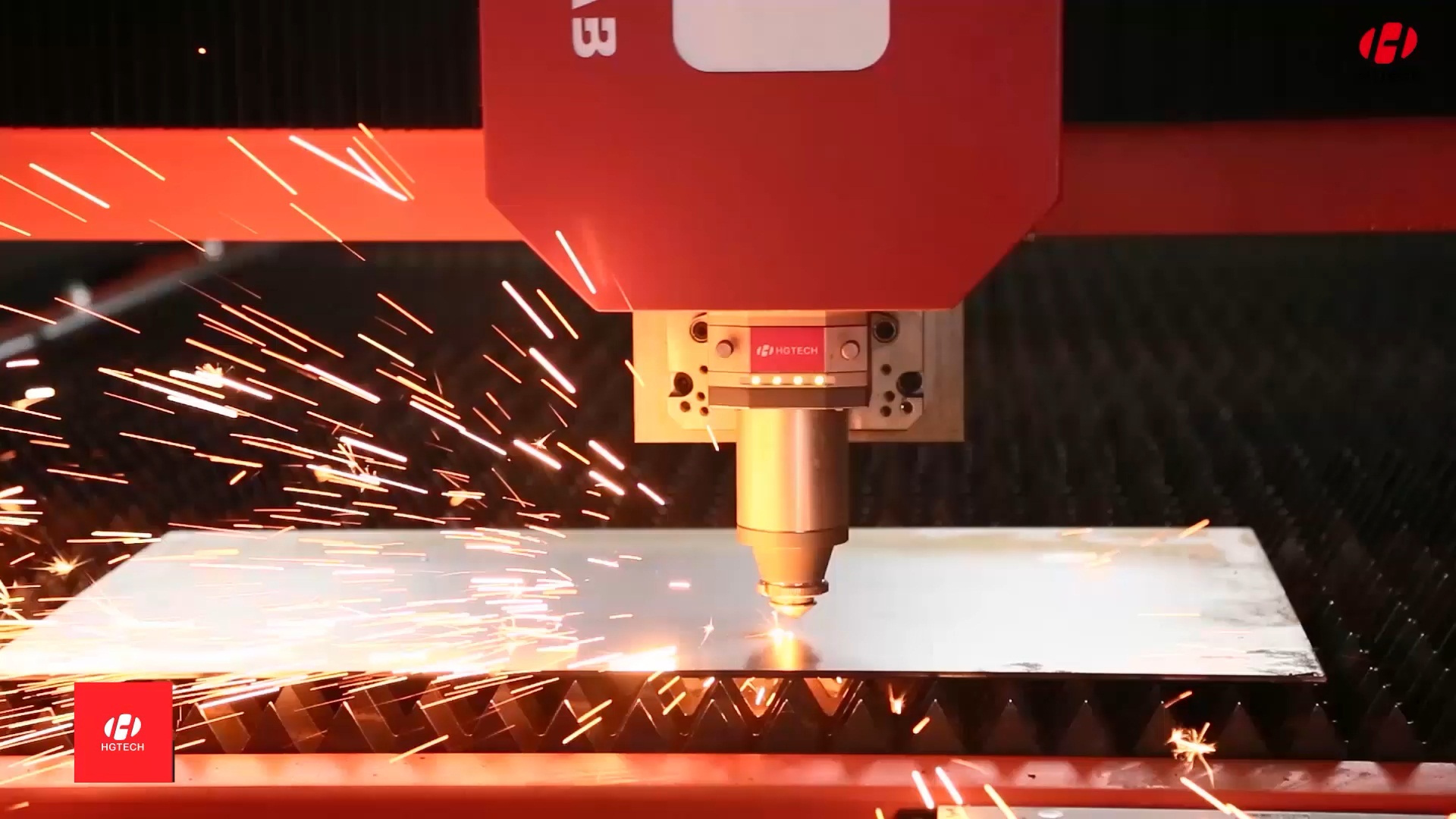 laser cutting machine